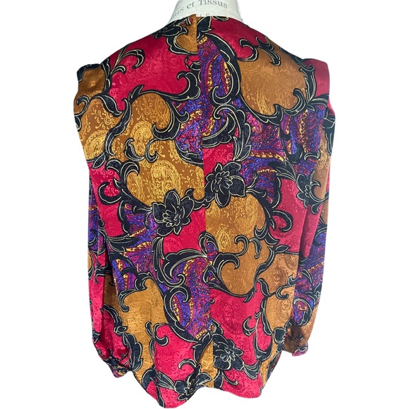 VINTAGE STATEMENT BLOUSE - Picture 4 of 7